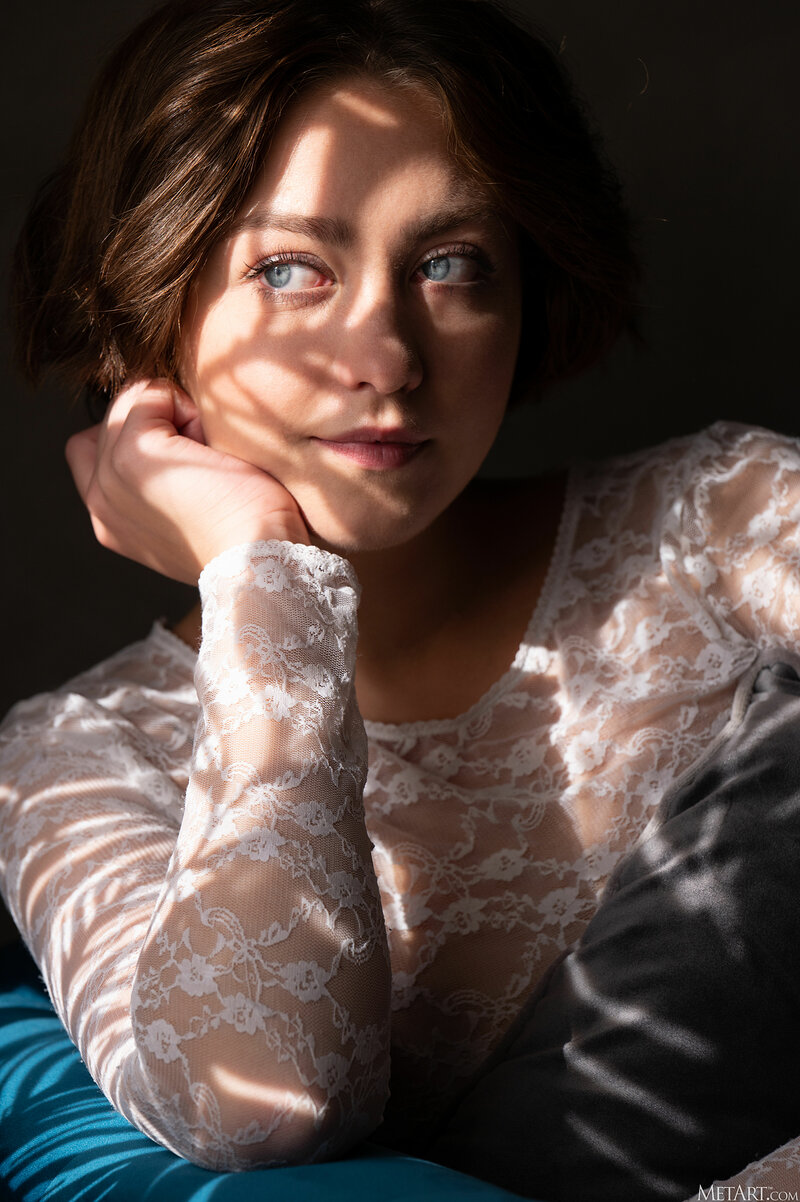 Ева, 25